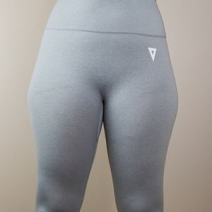 COMMITED BUTT SHAPING LEGGINGS